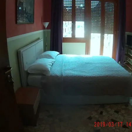 The Caponi Bros Bed and Breakfast 2*